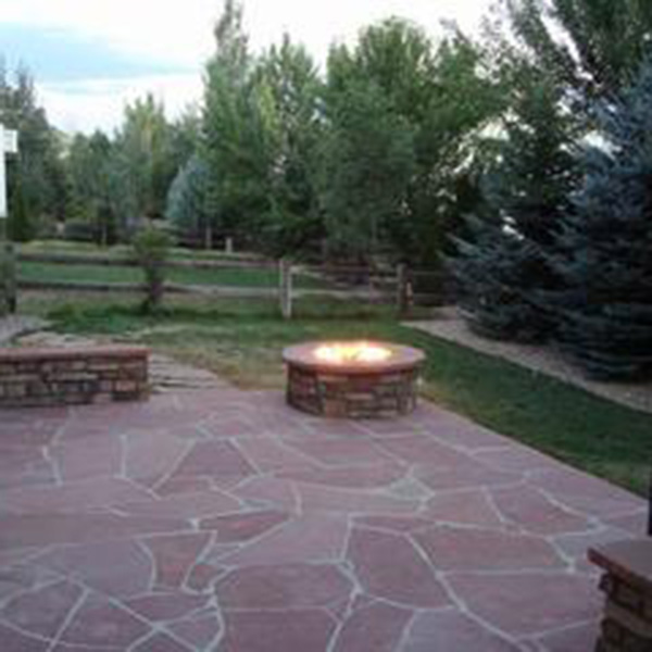 Earthworks Rocky Mountain Rose Flagstone & Steppers